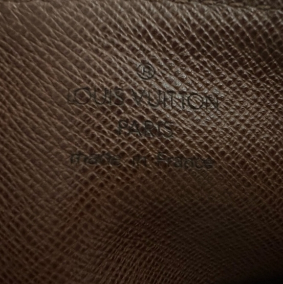 🎁Louis Vuitton Papillion 30 Monogram Canvas Cylindrical Barrel Bag - Picture 3 of 11